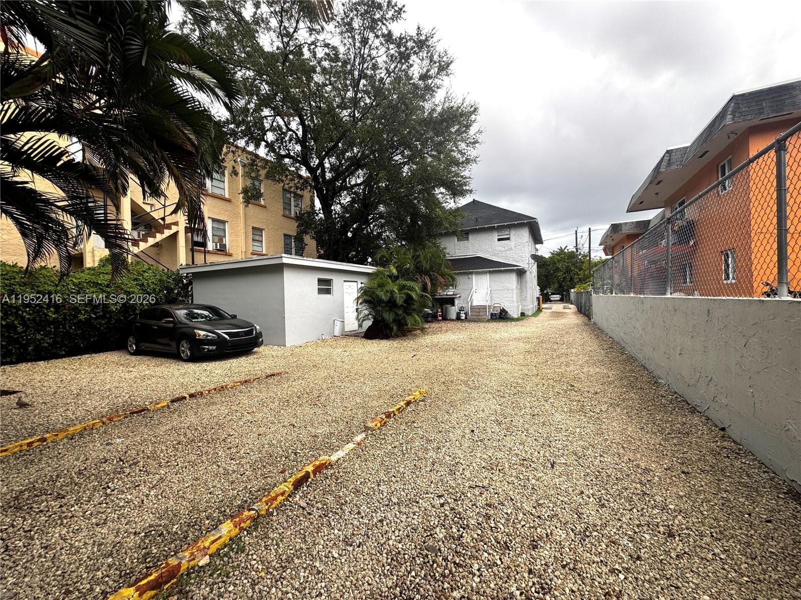 529 SW 3rd Street — photo 5