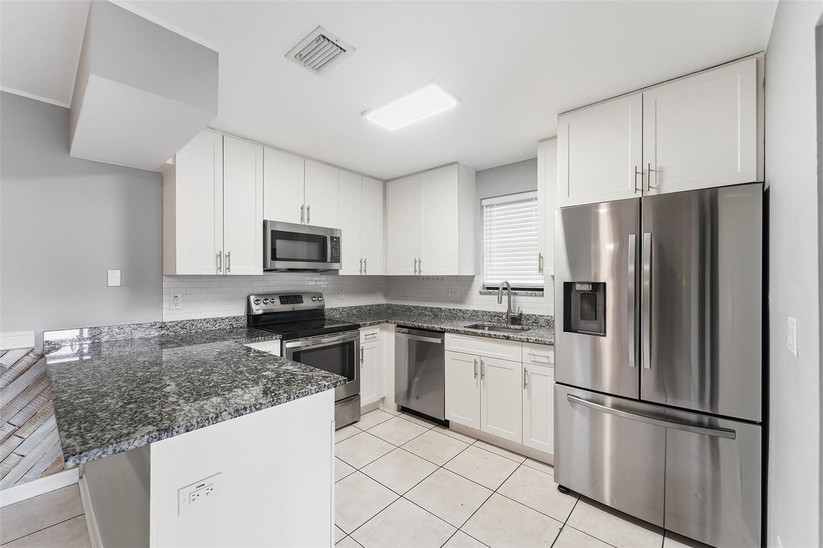 2501 NW 99th Avenue 2501, Coral Springs, FL 33065