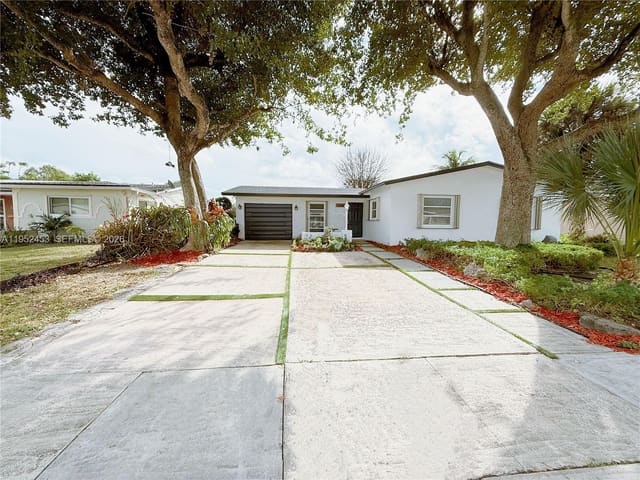 6360 SW 9th Place, sold in Kimberly Village Sec One, North Lauderdale, FL