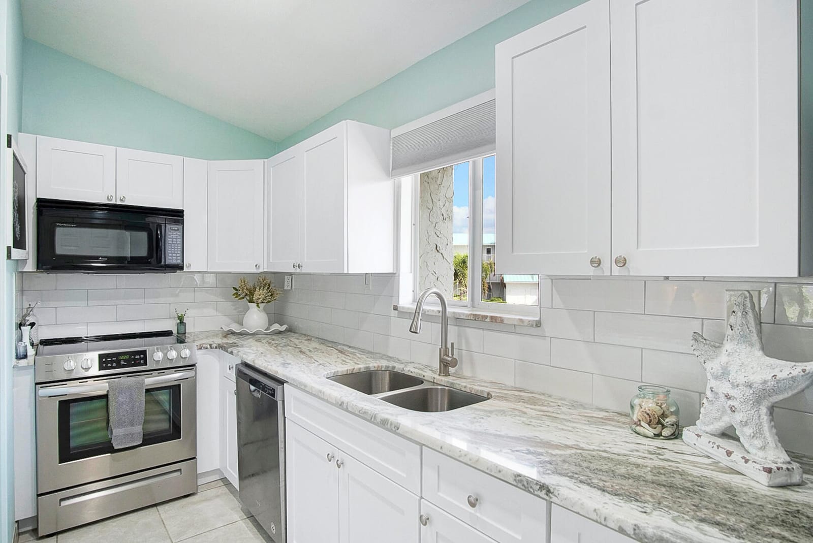 2400 S Ocean Drive 821 — photo 9