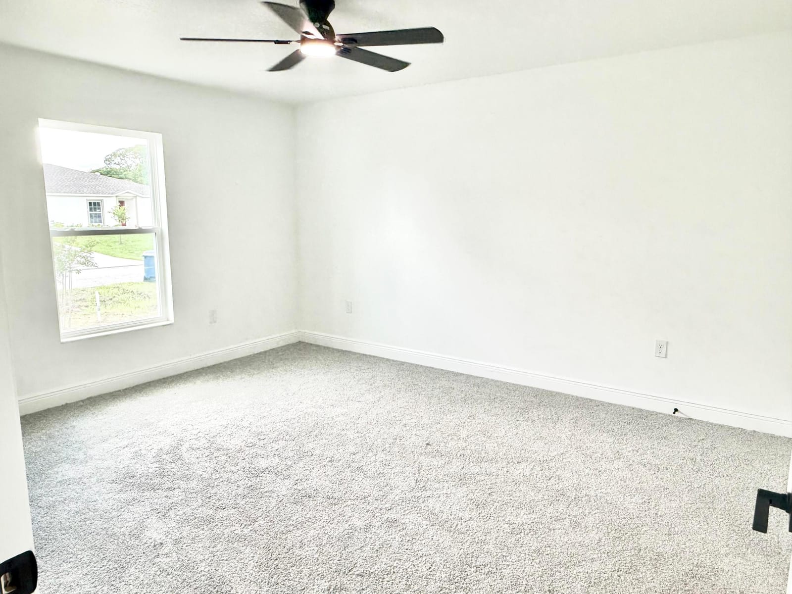 443 Treemont Avenue — photo 4