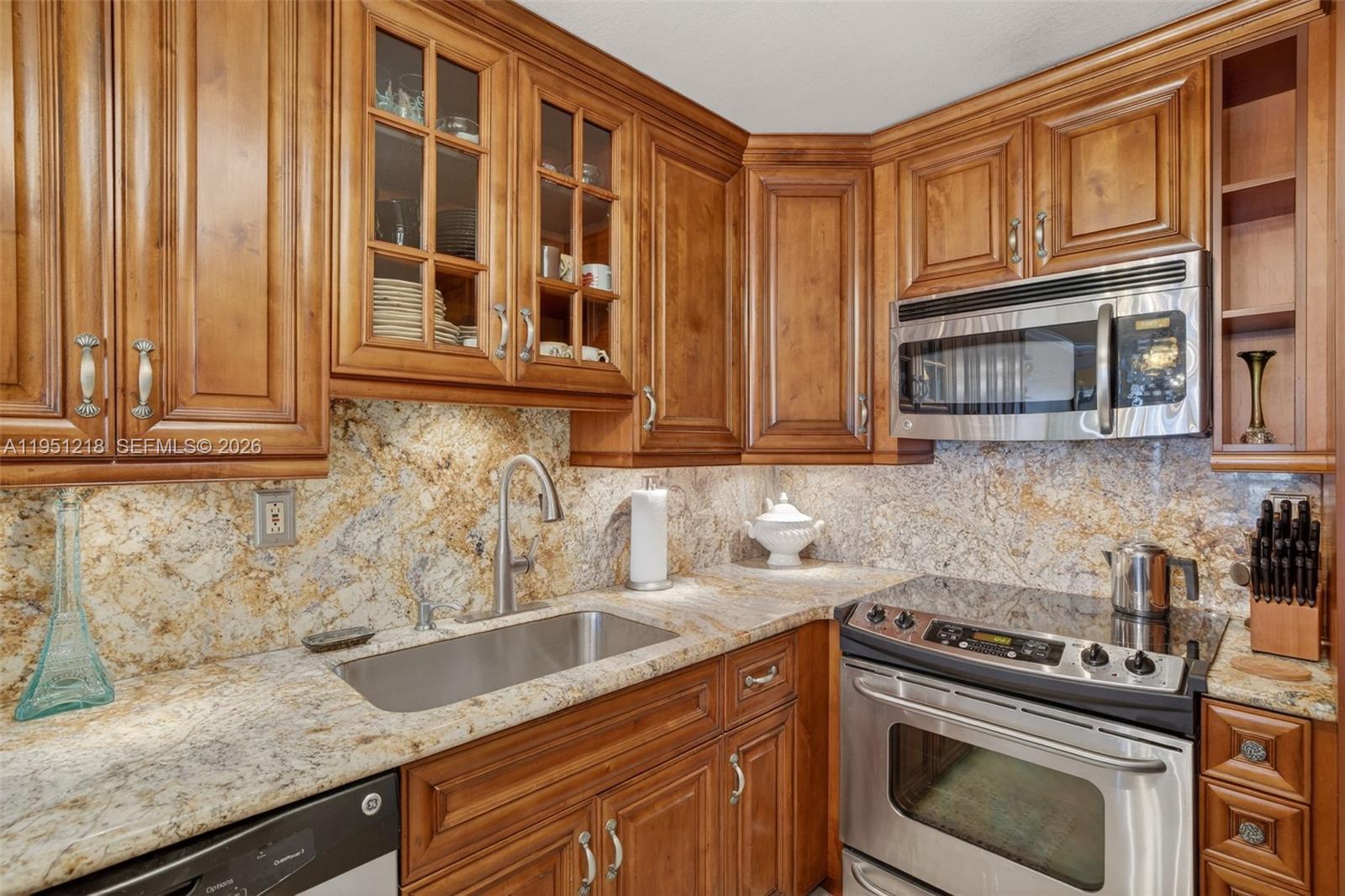 1000 Parkview Drive 806, Hallandale Beach, FL 33009 photo 24