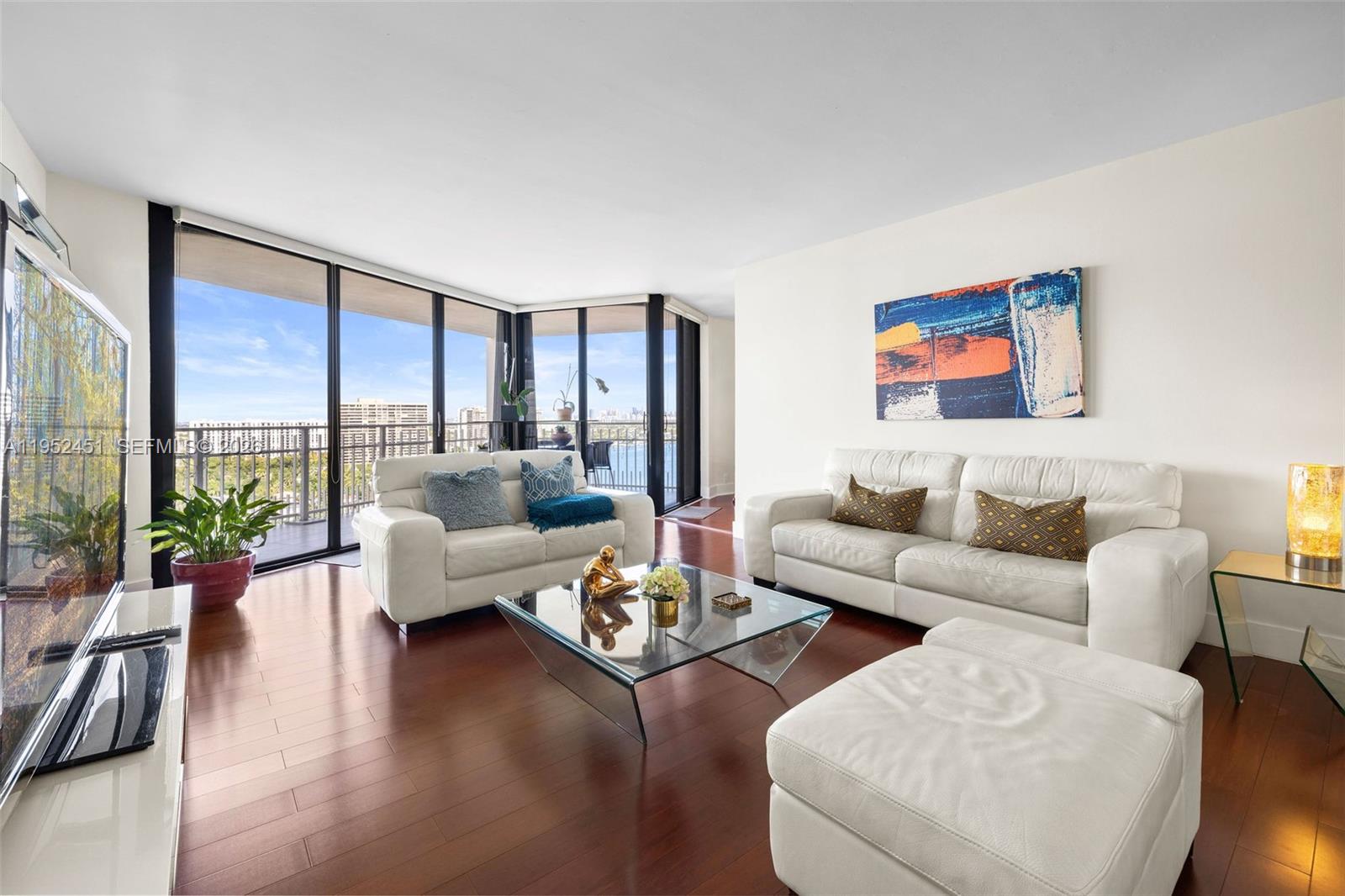 4000 Towerside Terrace 2005, Miami, FL 33138, Miami