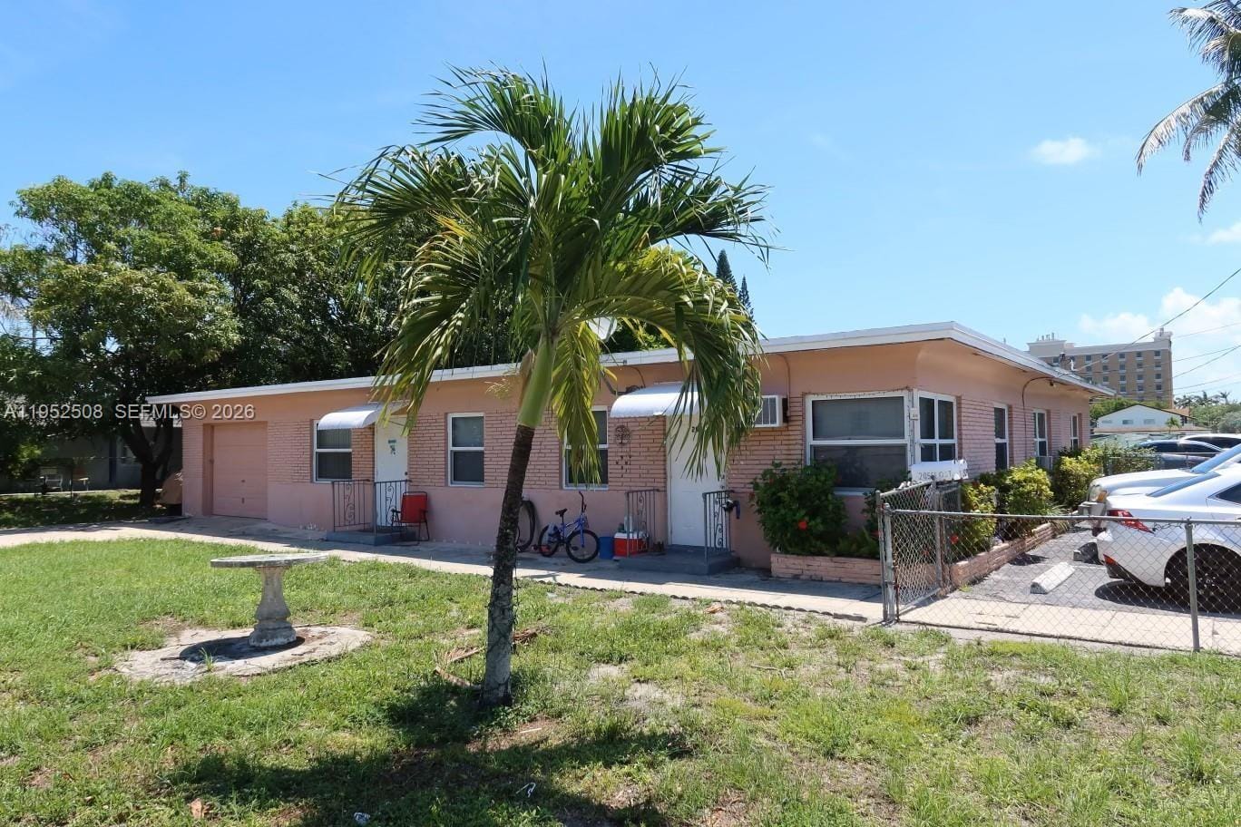 205 SE 10th Street, Hallandale Beach, FL 33009 photo 6