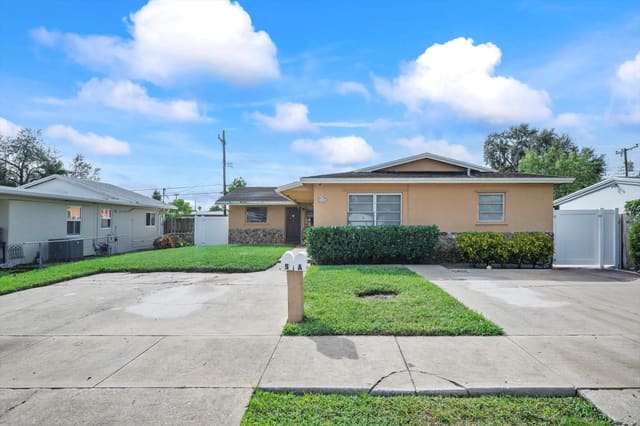 6324 Fillmore Street, sold in Gracewood No 5, Hollywood, FL
