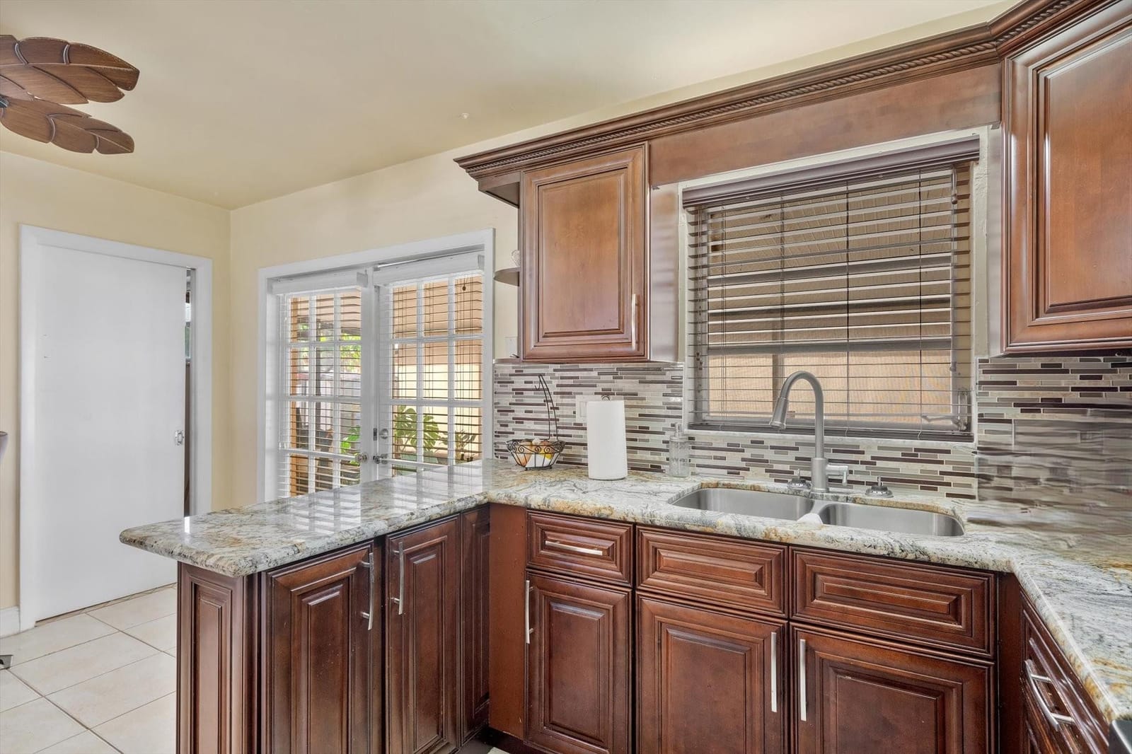 6324 Fillmore Street — photo 11