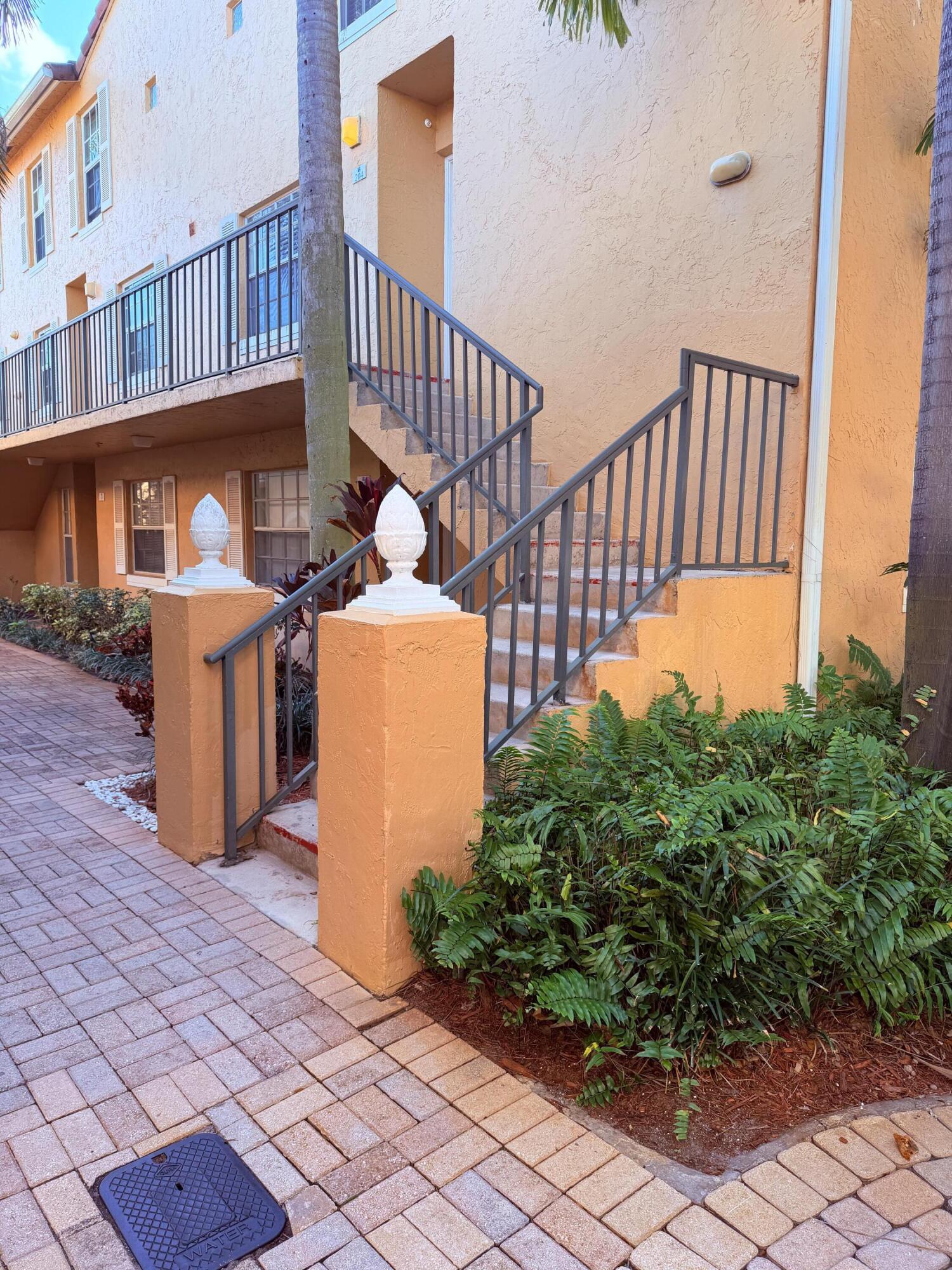 1040 Lake Shore Drive 204, Lake Park, FL 33403, Lake Park