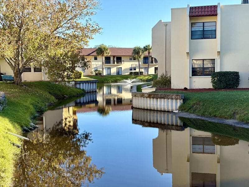 2050 Oleander Boulevard 2-205, Fort Pierce, FL 34950 photo 13