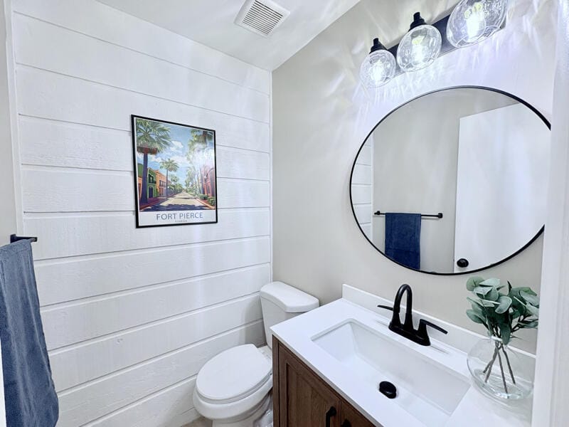 2050 Oleander Boulevard 2-205, Fort Pierce, FL 34950 photo 8