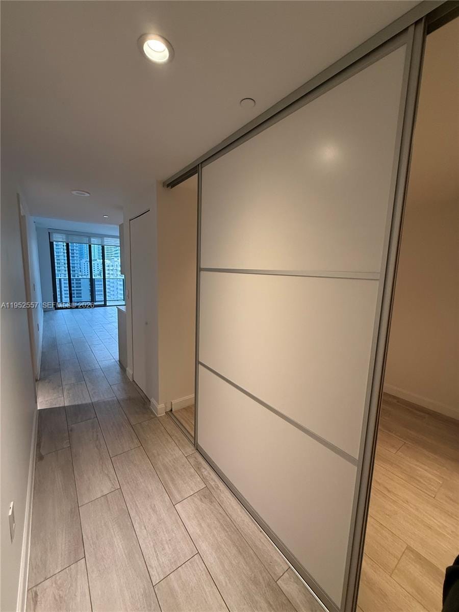 45 SW 9th Street 1004, Miami, FL 33130 photo 2