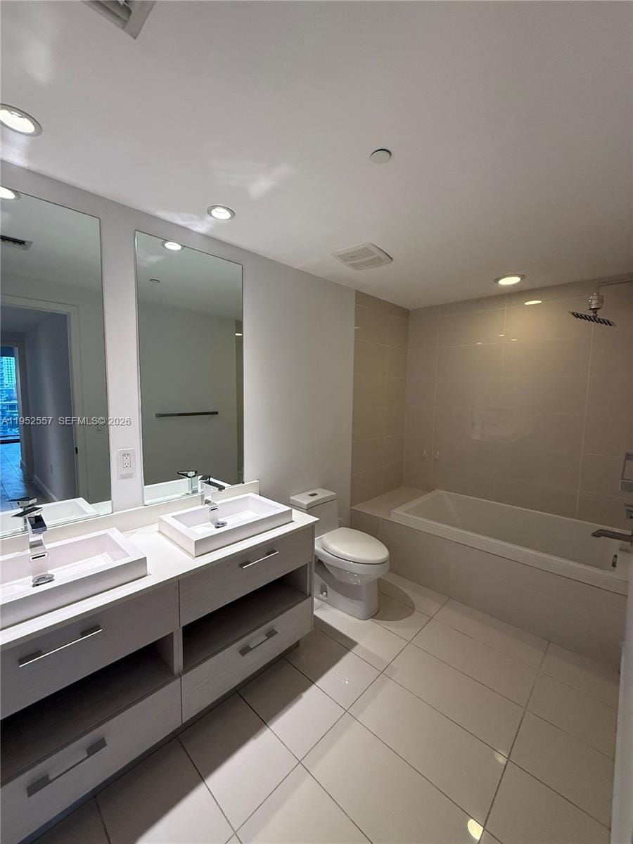45 SW 9th Street 1004, Miami, FL 33130 photo 9