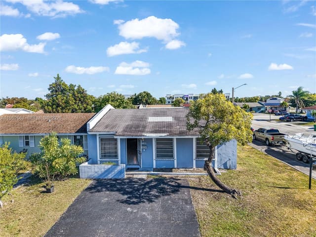 11405 SW 148th Terrace, sold in Richmond Townhouse, Miami, FL