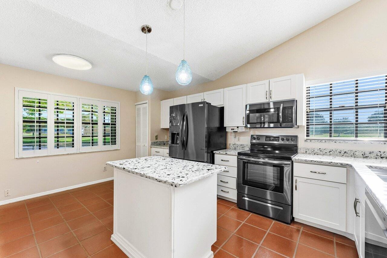 8262 Mooring Circle — photo 9