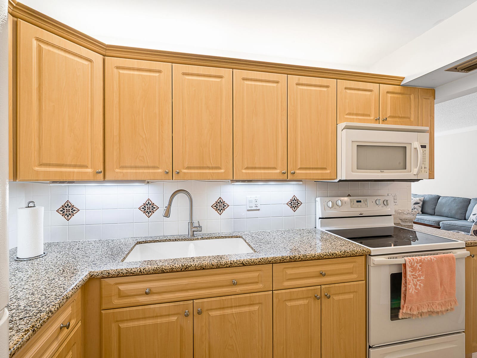 959 SE 2nd Avenue 118 — photo 9
