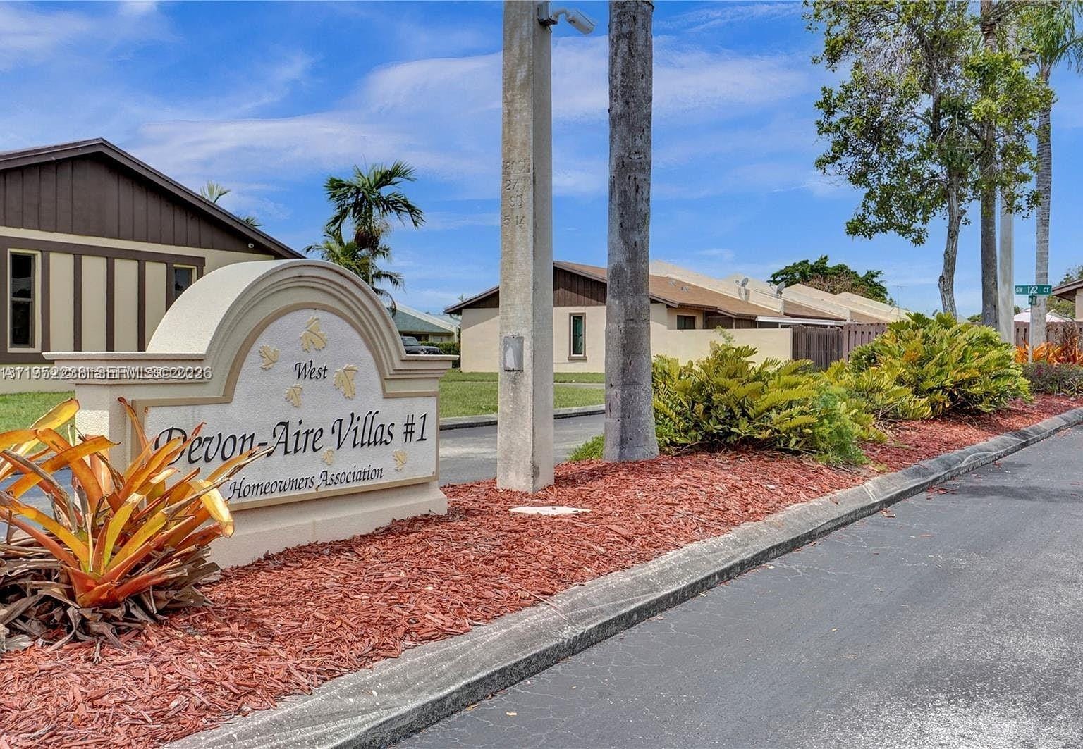 11117 SW 122nd Court, Miami, FL 33186 photo 2