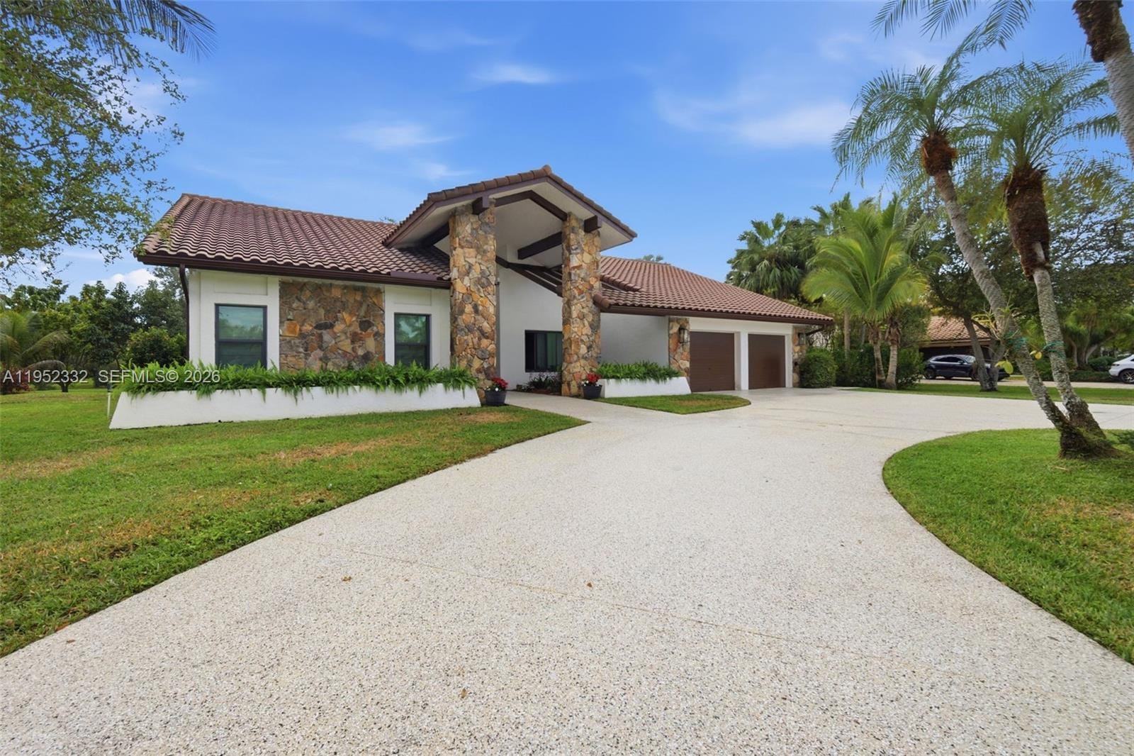 11850 Oak Leaf Drive — photo 12