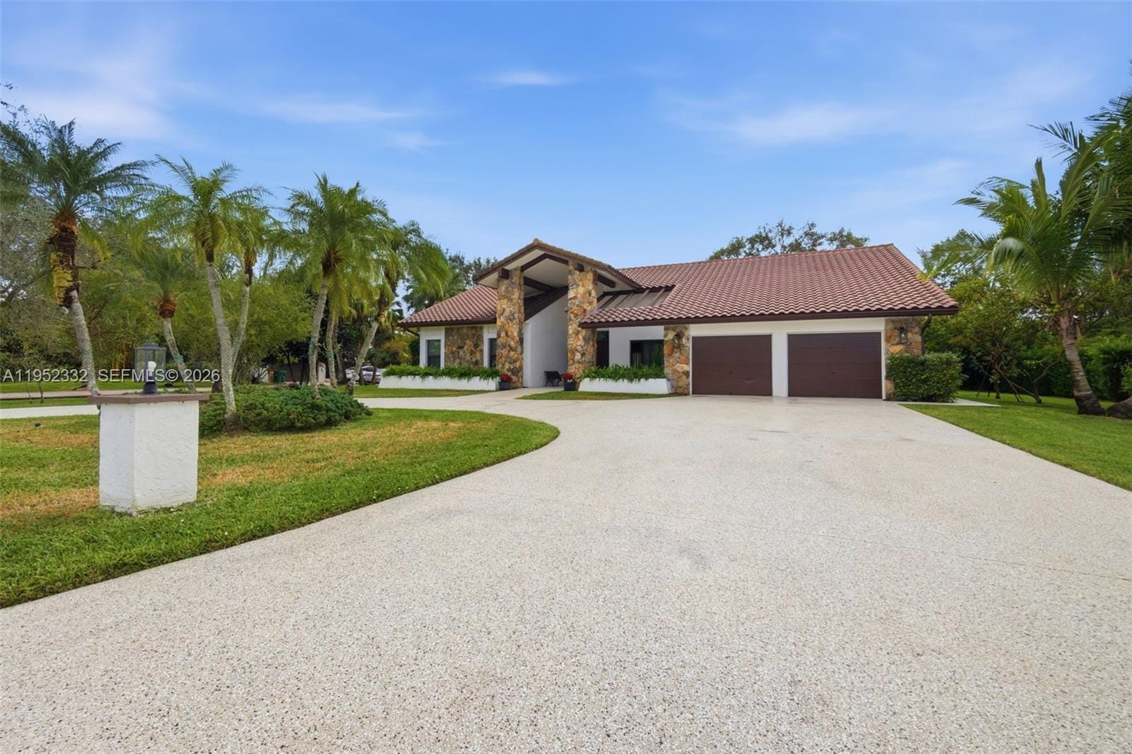 11850 Oak Leaf Drive, Davie, FL 33330 photo 13