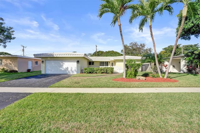 2241 NE 61st Court, sold in Imperial Point 3rd Sec, Fort Lauderdale, FL