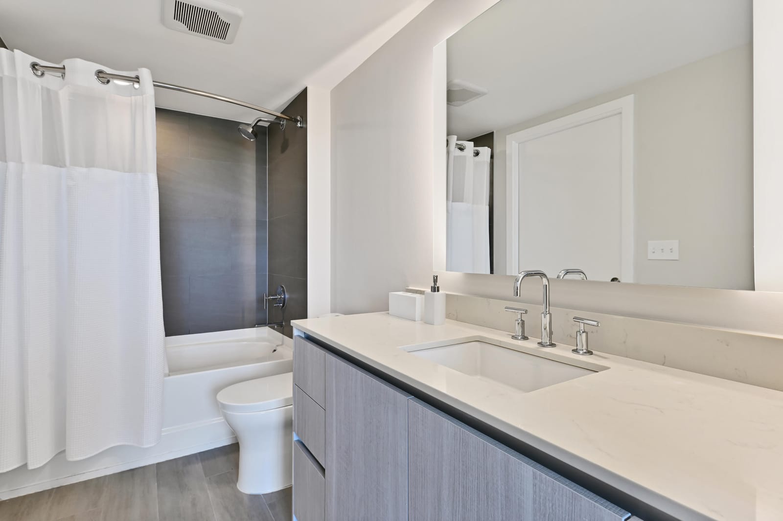 111 SE 1st Avenue 314 — photo 12