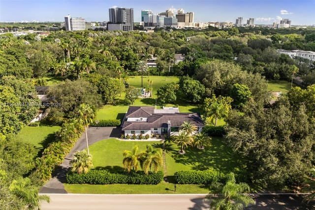 07325 SW 102nd Street, Pinecrest, FL 33156
