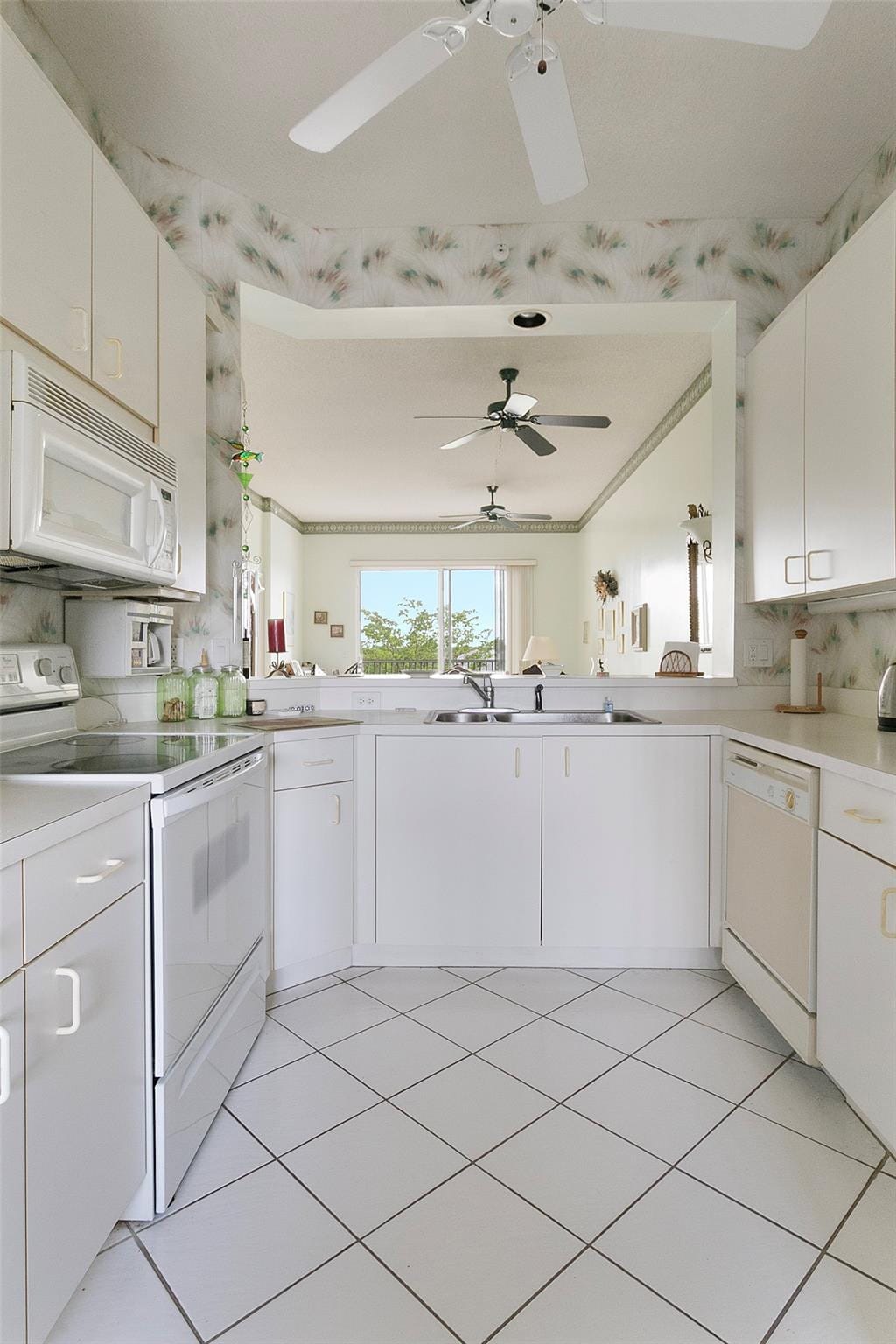 9551 Weldon Circle 404 — photo 8