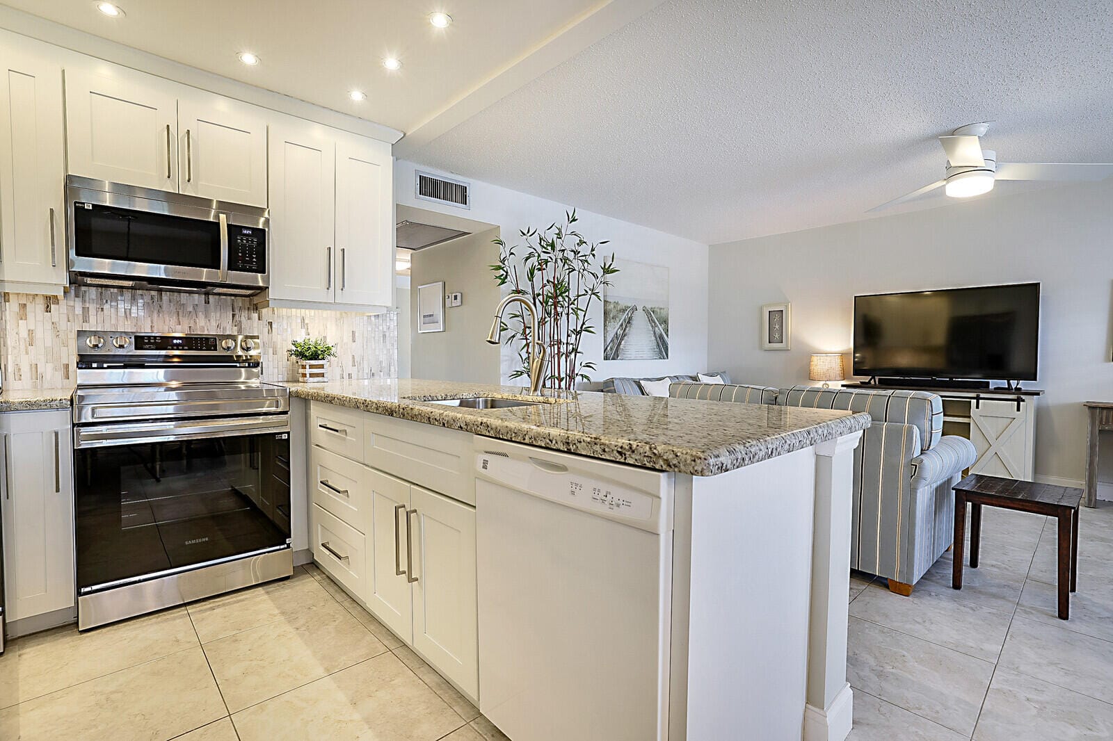 134 Lyndhurst F 134 — photo 10