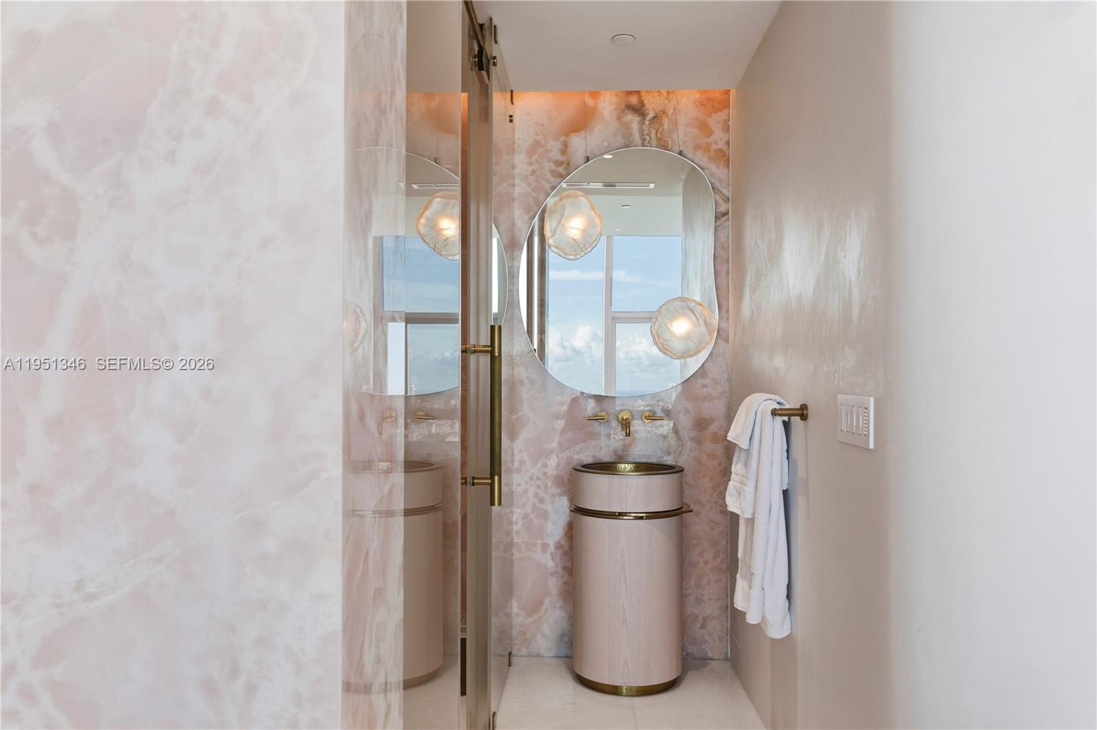 851 NE 1st Avenue 3411, Miami, FL 33132 photo 19