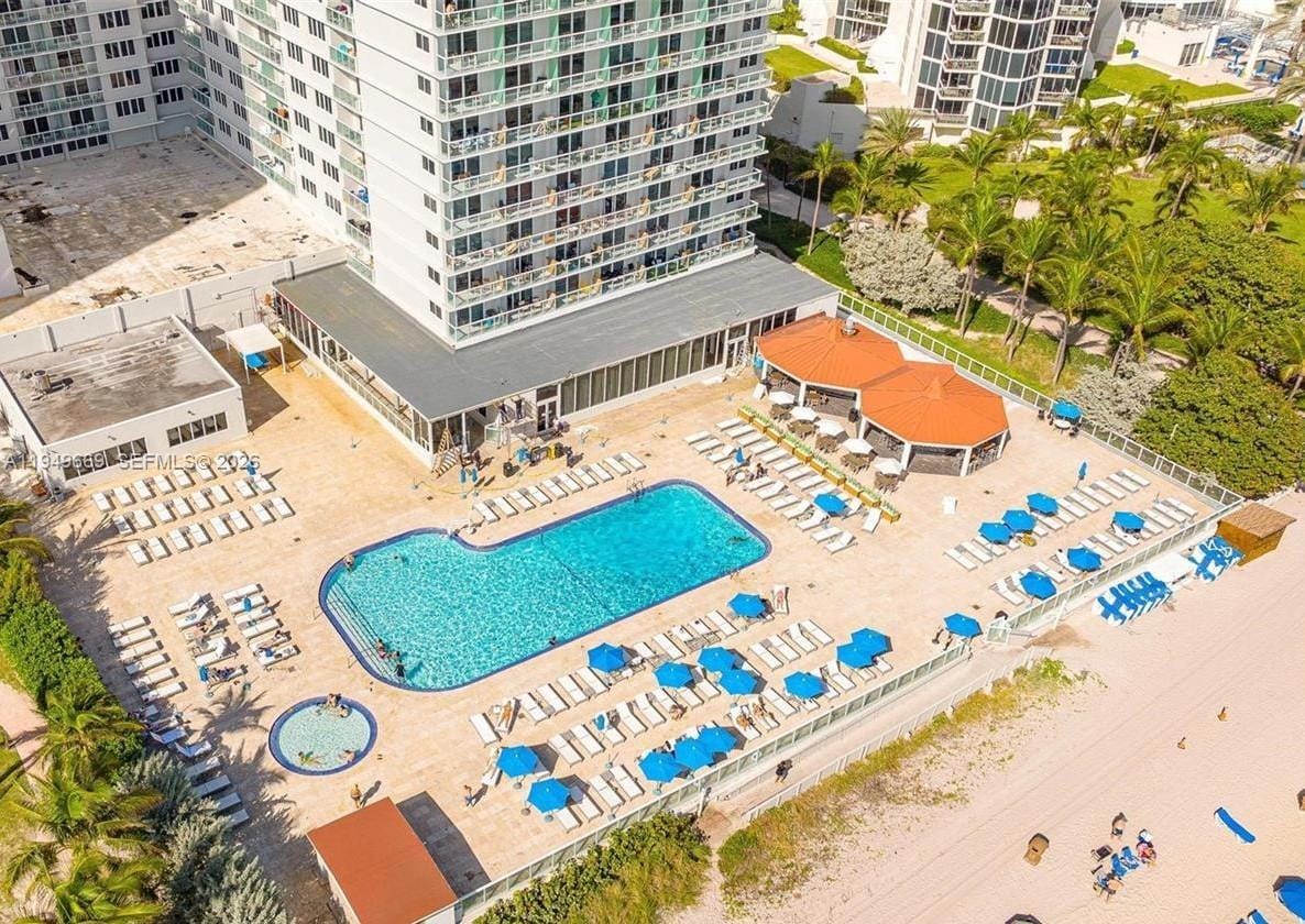 19201 Collins Avenue 823, Sunny Isles Beach, FL 33160 photo 18