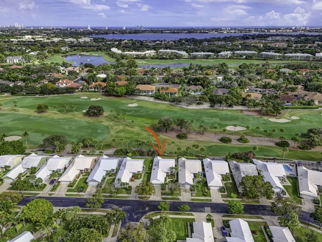 2386 Saratoga Bay Drive, sold in Saratoga Bay, West Palm Beach, FL