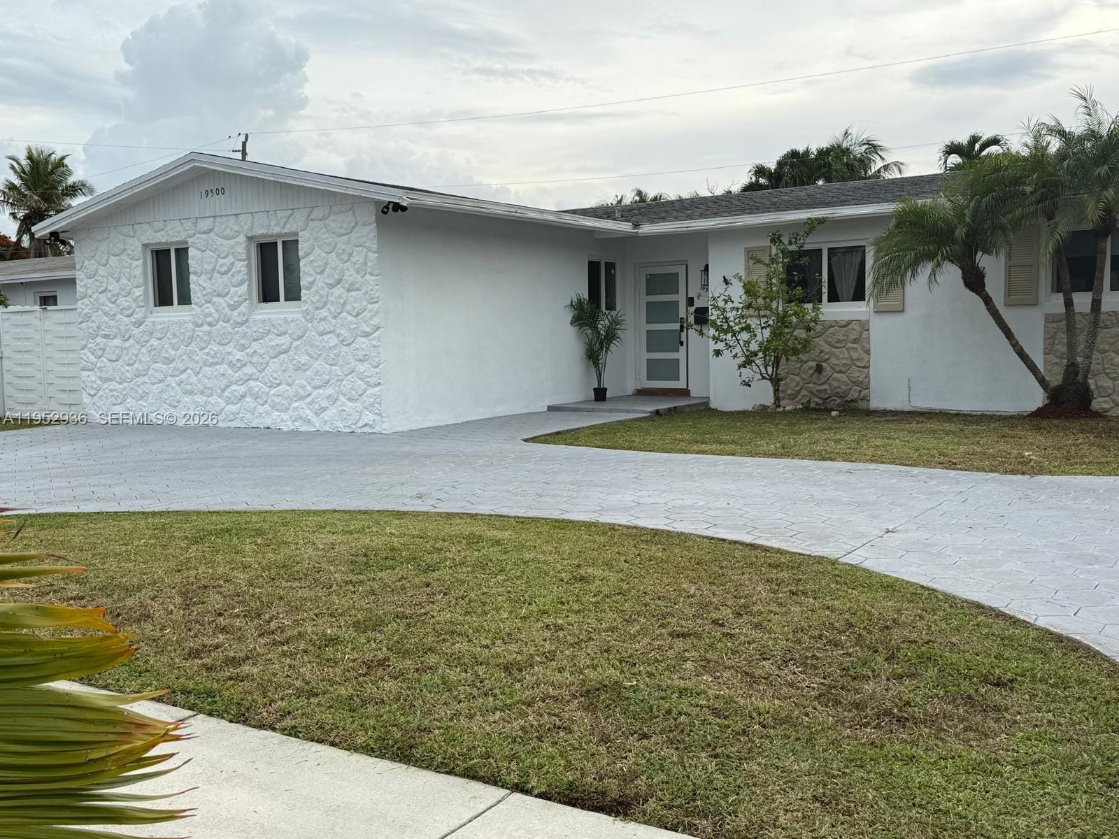 19500 SW 97th Place, Cutler Bay, FL 33157