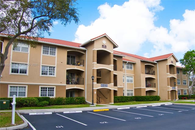 100 SW 117th Terrace 2303, sold in Marquesa Condo, Pembroke Pines, FL