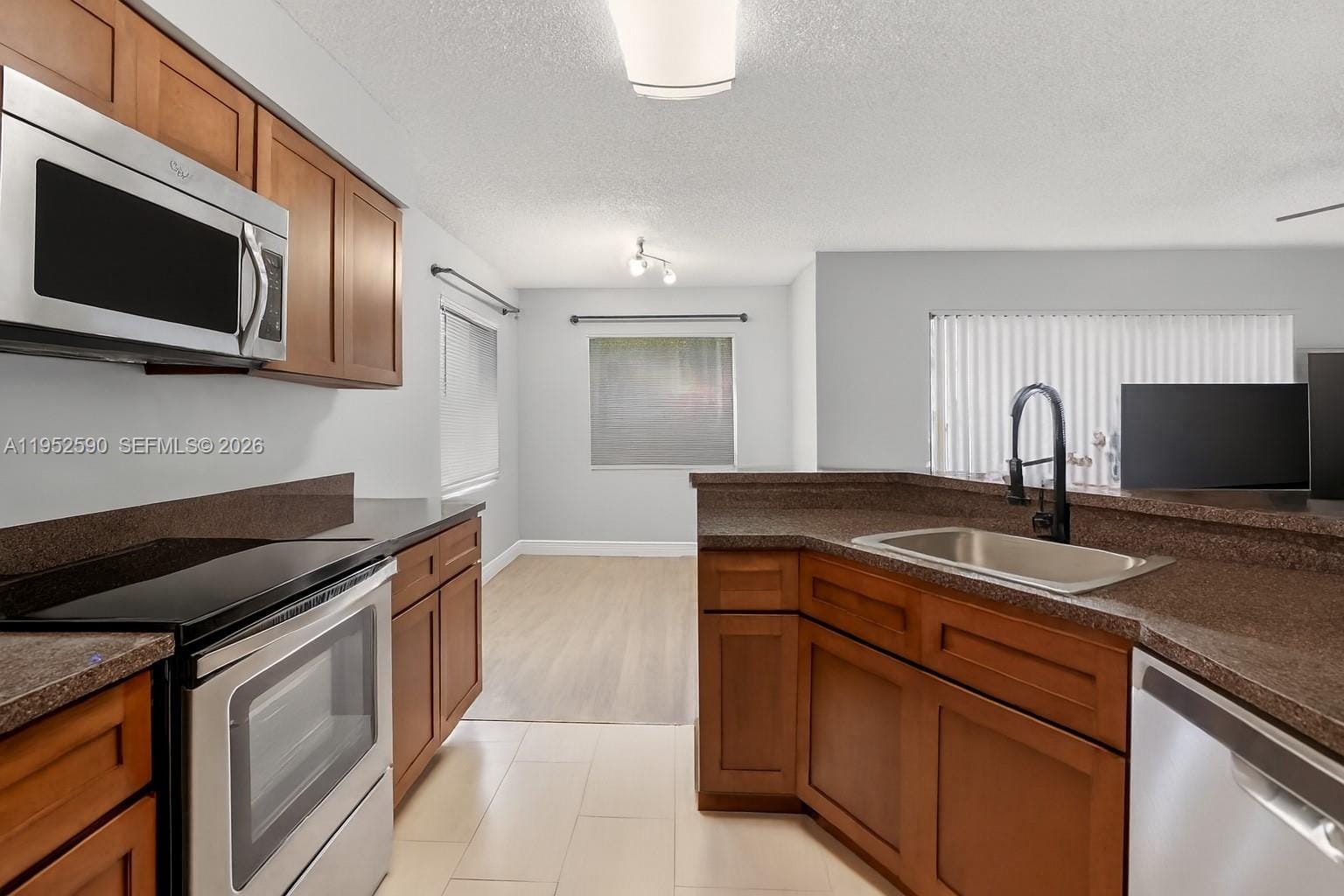 9999 Summerbreeze Drive 401 — photo 2