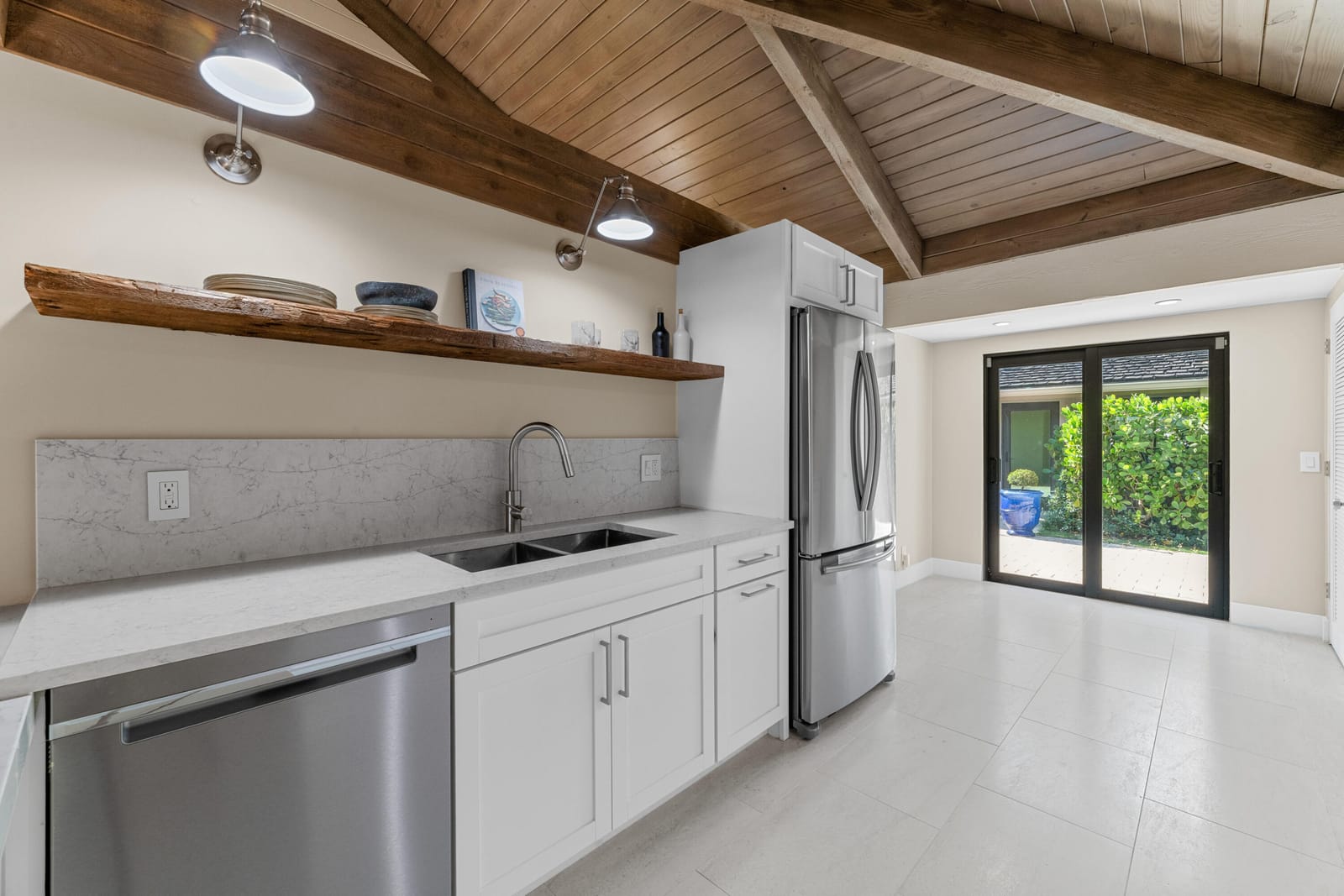 11683 Wimbledon Circle, Wellington, FL 33414 photo 15