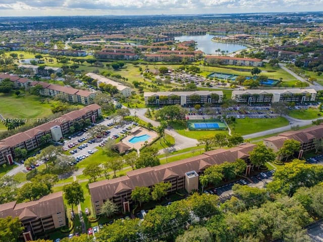 12850 SW 4th Court 306I, Pembroke Pines, FL 33027