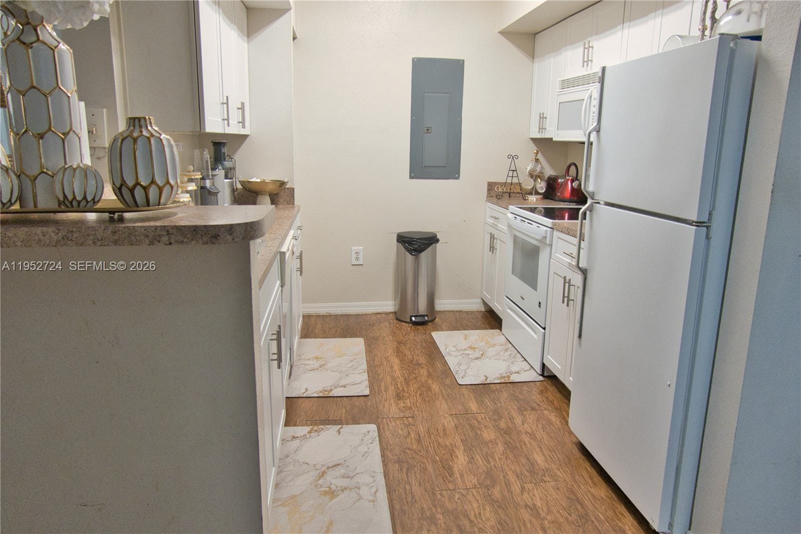 215 SW 117th Terrace 14304 — photo 4