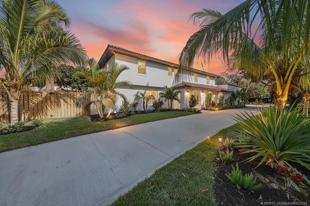 37 E High Point Road, Stuart, FL 34996 photo 2