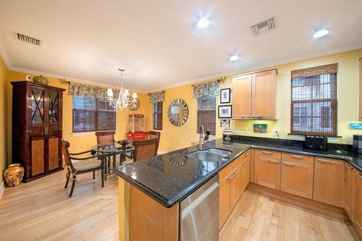 381 W Mallory Circle, Delray Beach, FL 33483 photo 11