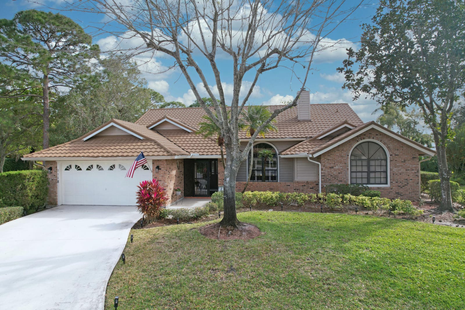 1118 SW Forest Hill Cove, Port St. Lucie, FL 34986