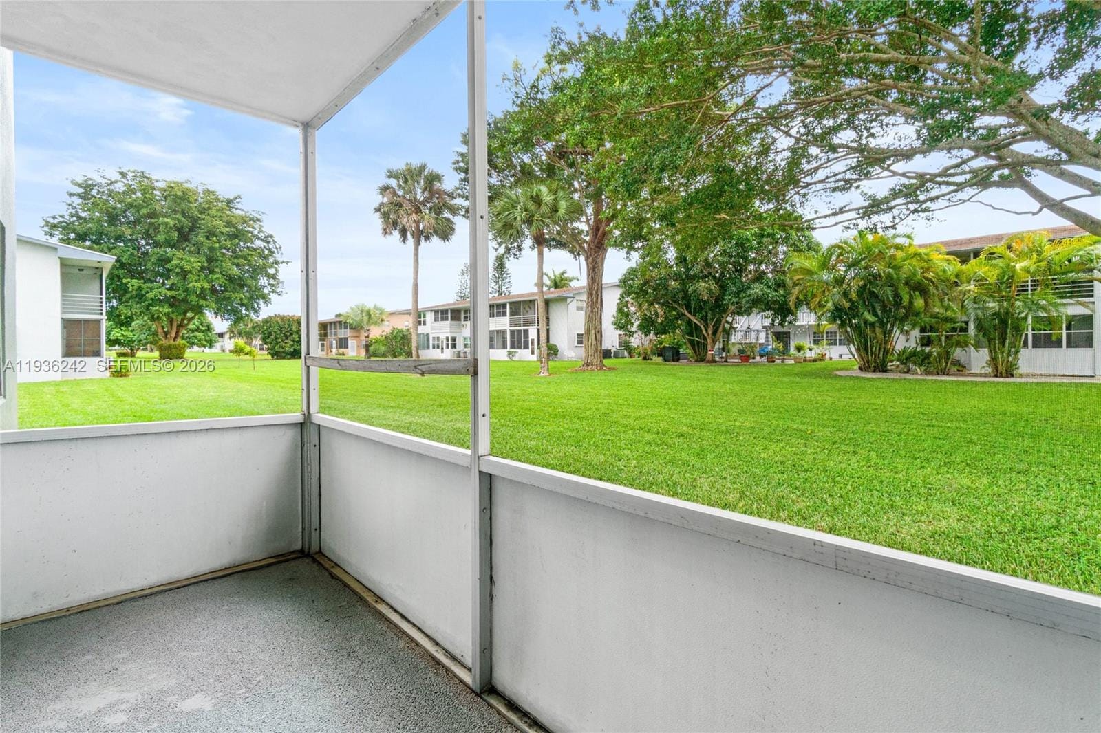 268 Coventry L 268, West Palm Beach, FL 33417 photo 13