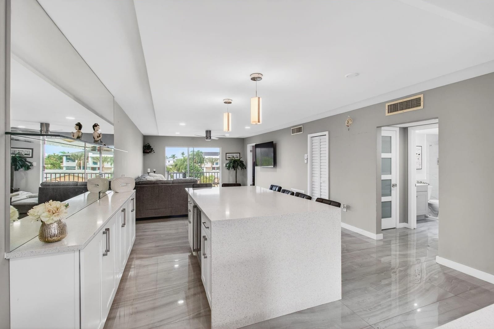 777 Jeffery Street 302 — photo 8