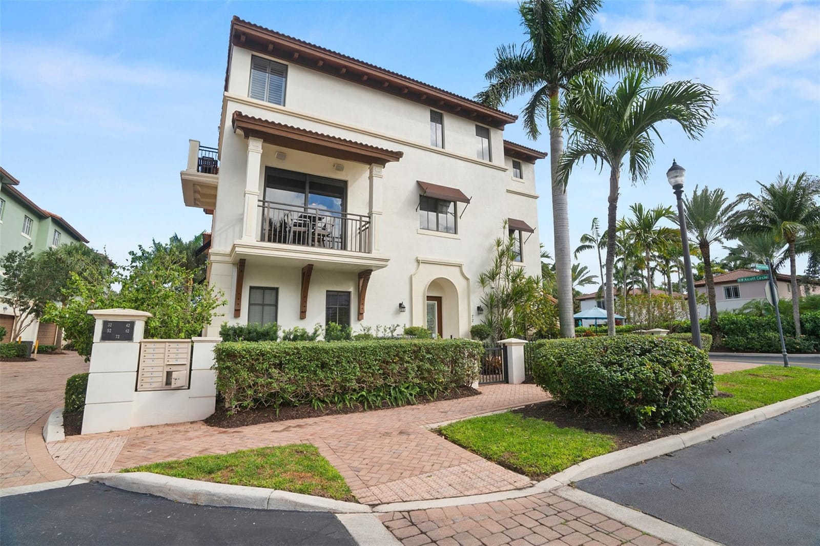 72 NW Chaucer Lane, Boca Raton, FL 33432 photo 21
