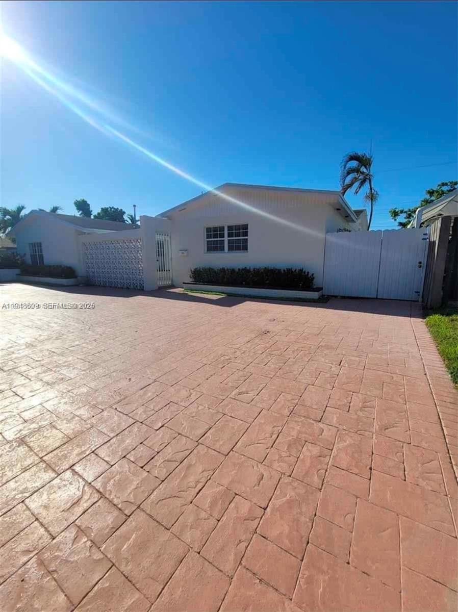 12305 SW 42nd Street, Miami, FL 33175, Miami