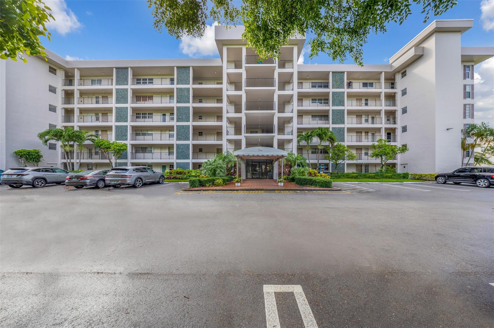 2850 N Palm Aire Drive 104, Pompano Beach, FL 33069, Pompano Beach