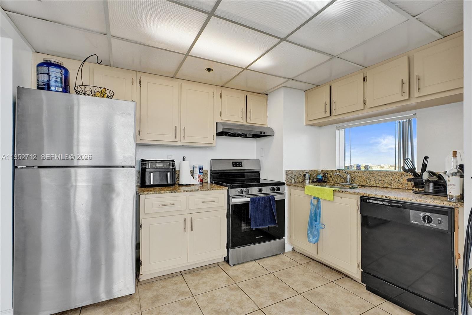 7601 E Treasure Drive 1120 — photo 11