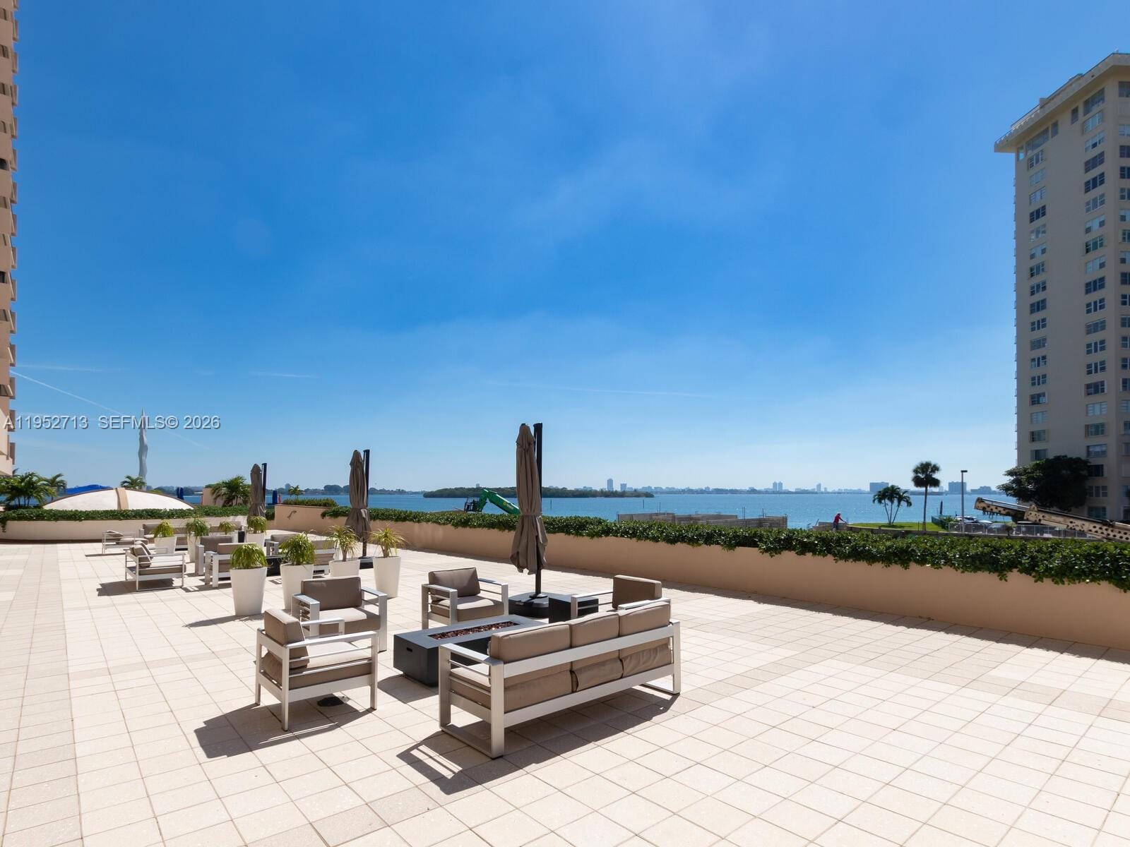 1800 NE 114th Street 1511, Miami, FL 33181 photo 6