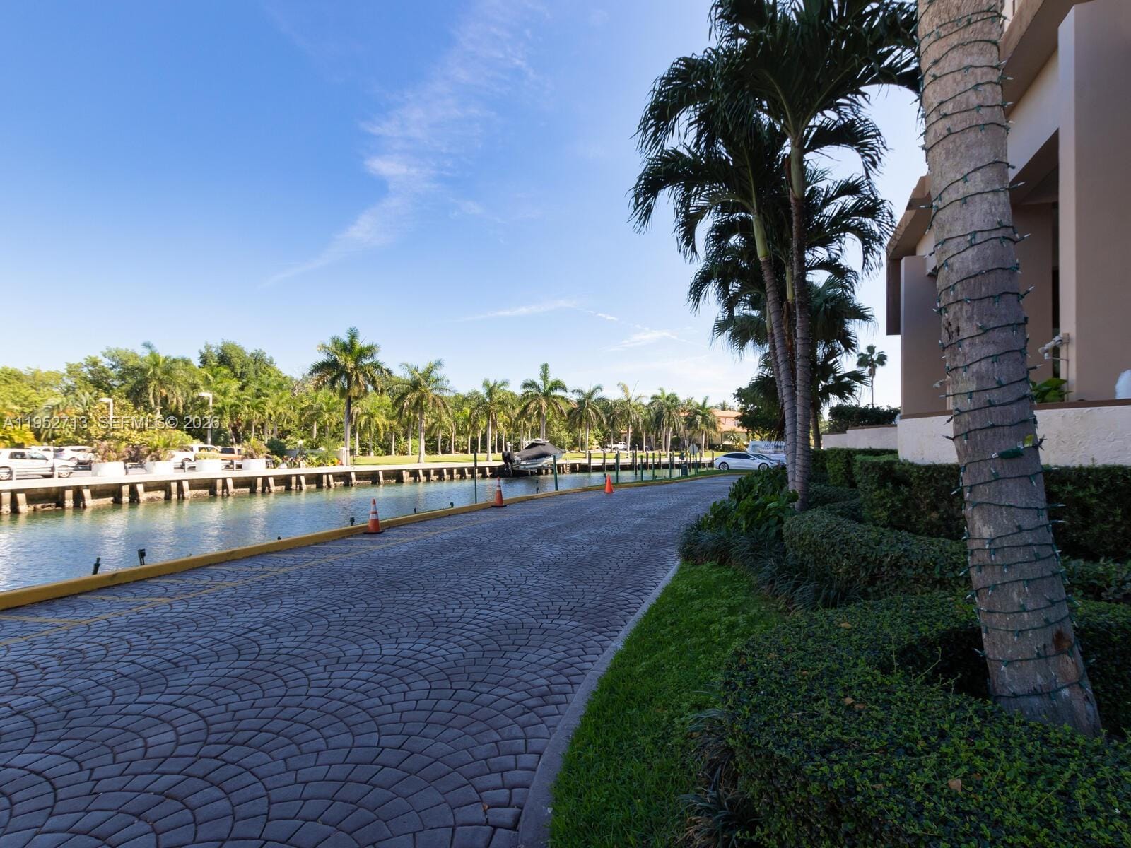 1800 NE 114th Street 1511, Miami, FL 33181 photo 7