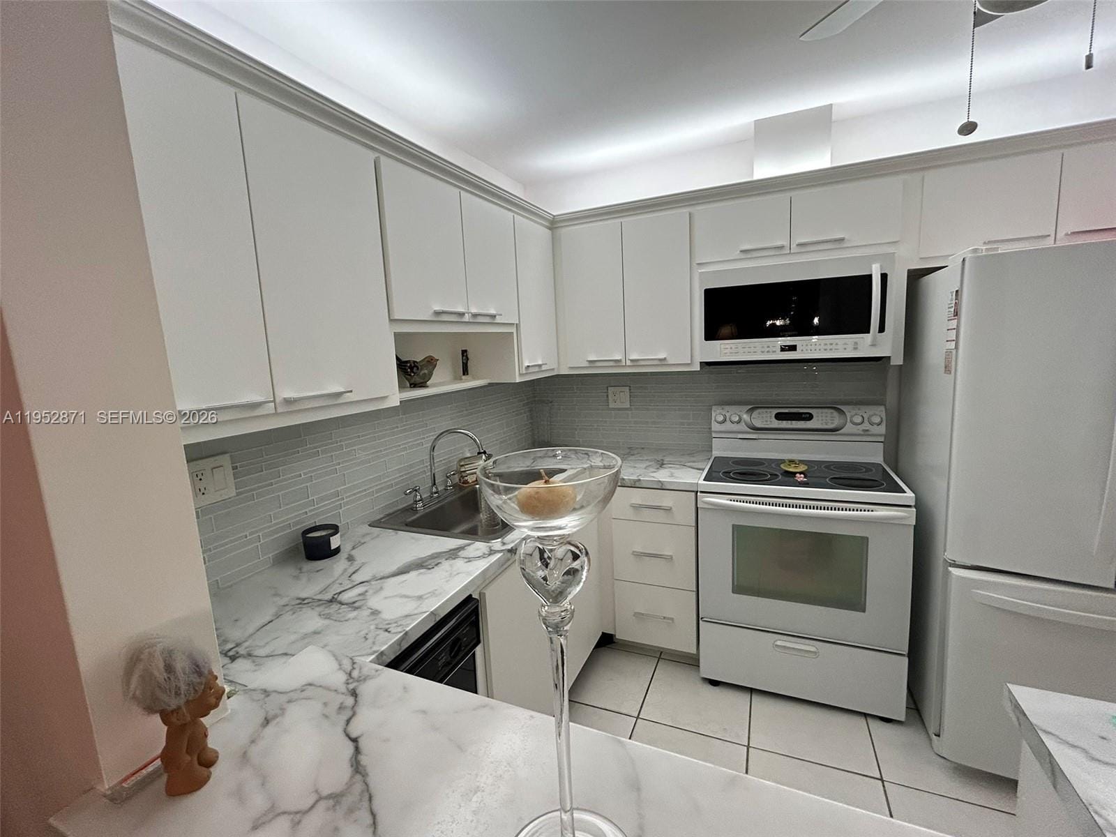 5640 SW 3rd Place 212, Margate, FL 33068 photo 17