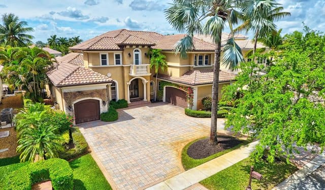 17537 Middlebrook Way, sold in Oaks At Boca Raton, Boca Raton, FL