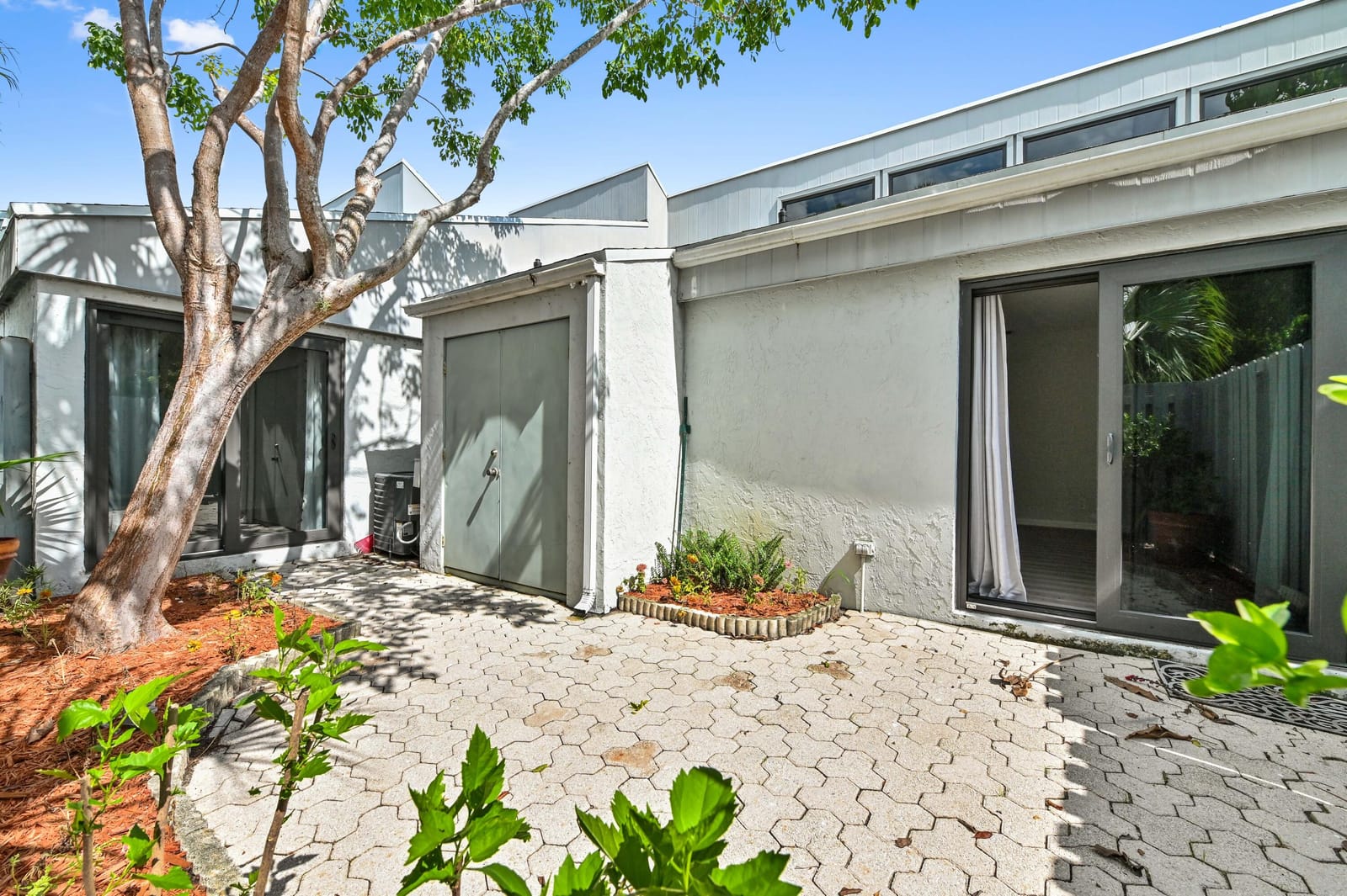 271 NW 15th Street — photo 6