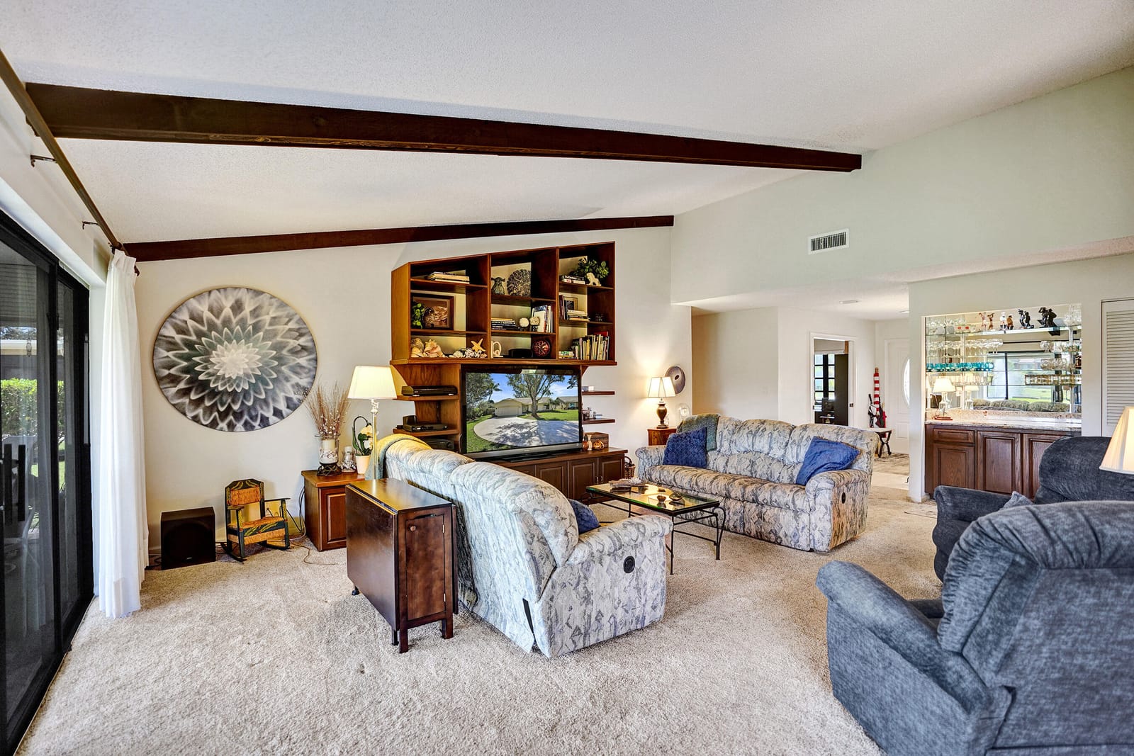 6010 Petaluma Drive — photo 4